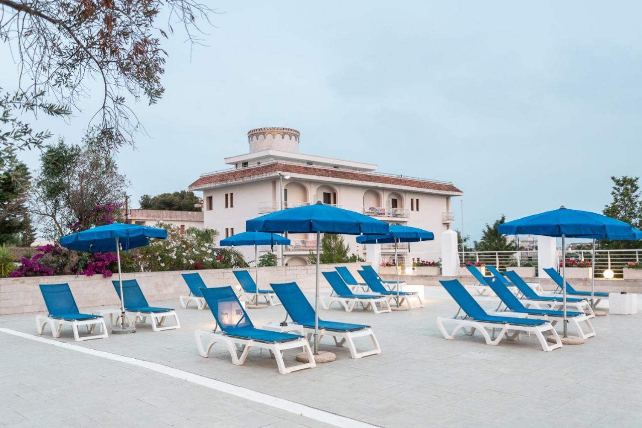 Club Azzurro Hotel & Resort Порто Чезарео Екстериор снимка