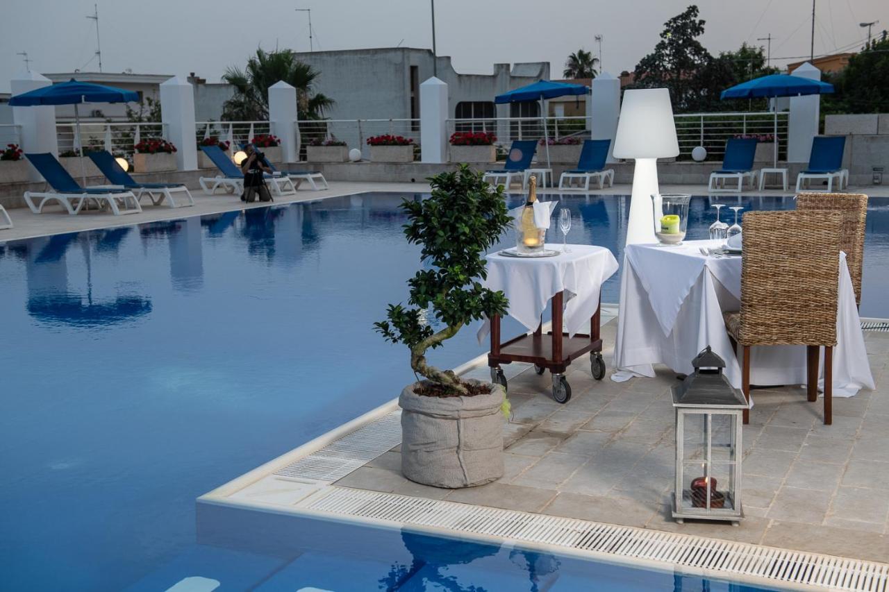 Club Azzurro Hotel & Resort Порто Чезарео Екстериор снимка