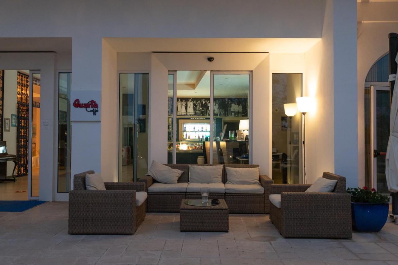 Club Azzurro Hotel & Resort Порто Чезарео Екстериор снимка