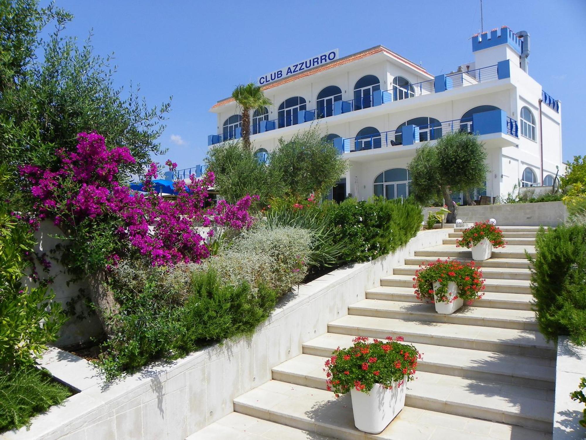 Club Azzurro Hotel & Resort Порто Чезарео Екстериор снимка